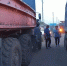 Жители Шиткино перекрыли дорогу большегрузам, перевозившим грунт для отсыпки дамбы - ИА Тайшет24
