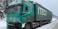 В Тайшетском районе столкнулись три автомобиля, погибли два человека - ИА Тайшет24