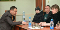 Глава Тайшета встретился с жильцами подтопленных домов - ИА Тайшет24