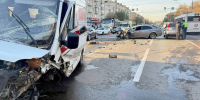 В Красноярске столкнулись три легковых автомобиля и машина скорой помощи - ИА Тайшет24