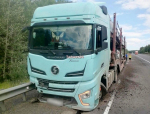 Автовоз снёс ограждение на трассе в Тайшетском округе